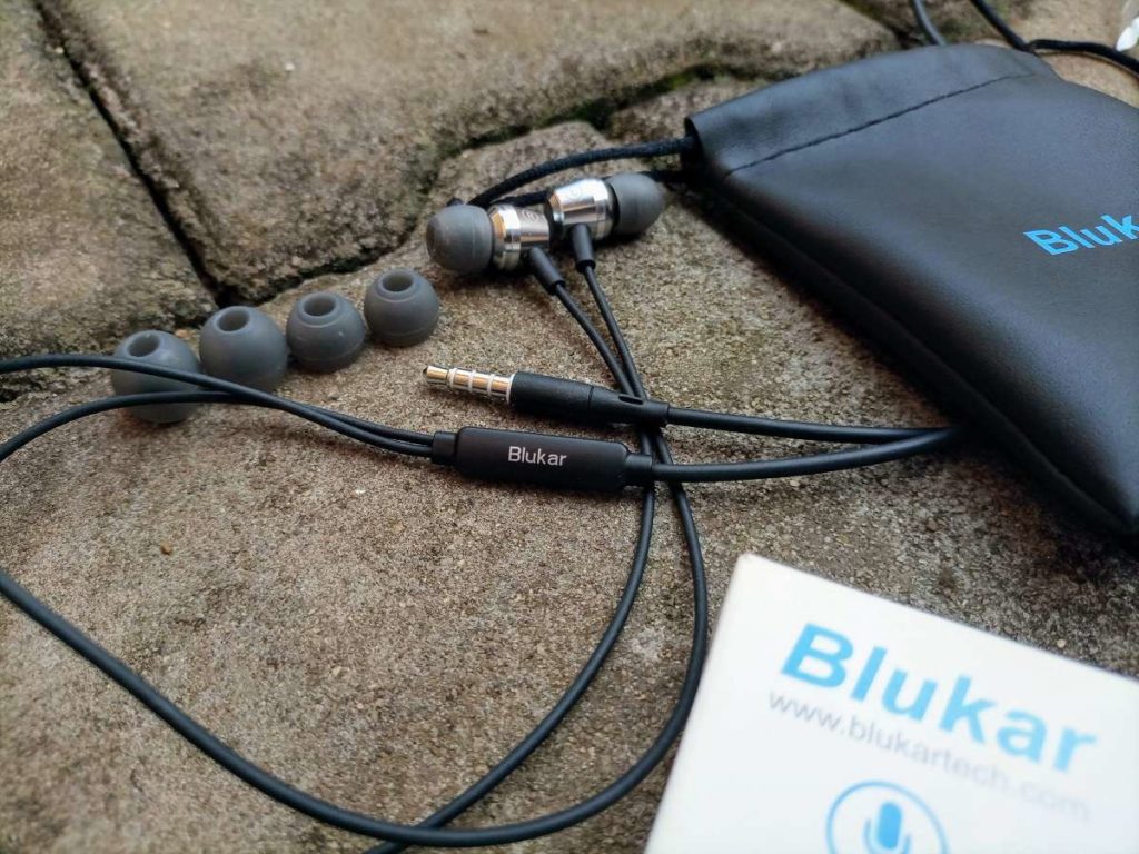 Blukar In-Ear Wired Earphones review - Dignited