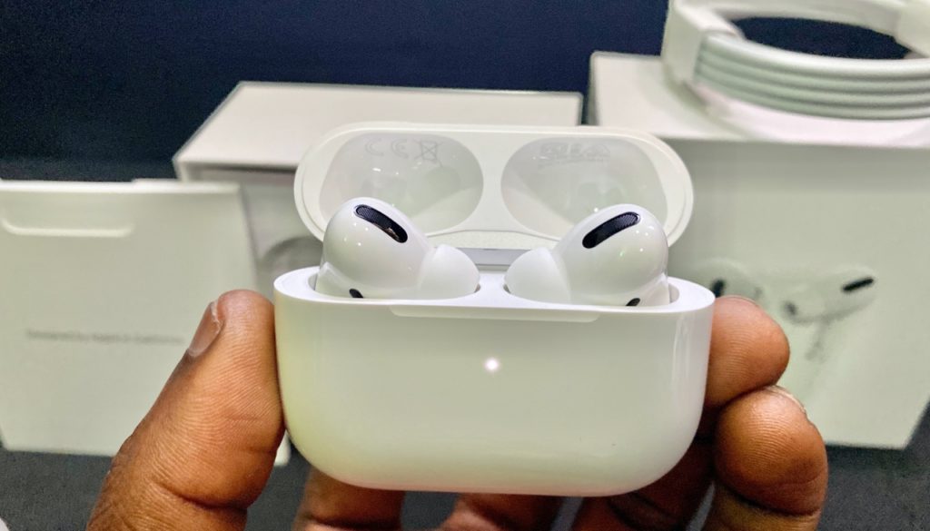 7 Ways AirPods Issues - Dignited