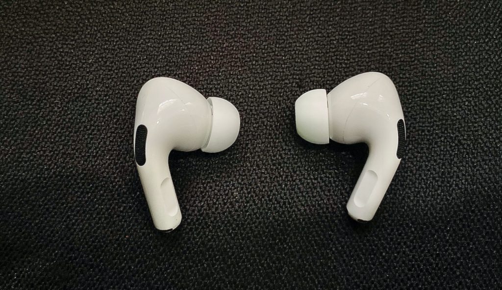 Unboxing the Apple AirPods Pro - 65