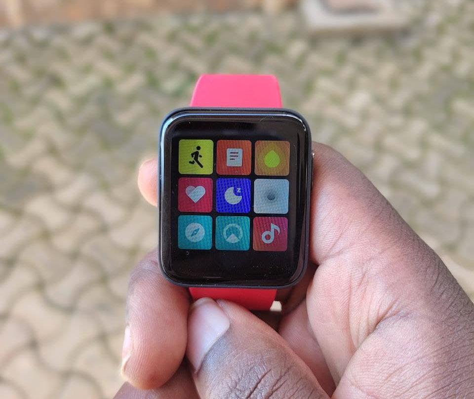 Buy WatchOut Senior Pro Smartwatch with GPS (35mm Display, IP67 Waterproof,  Black Strap) Online – Croma