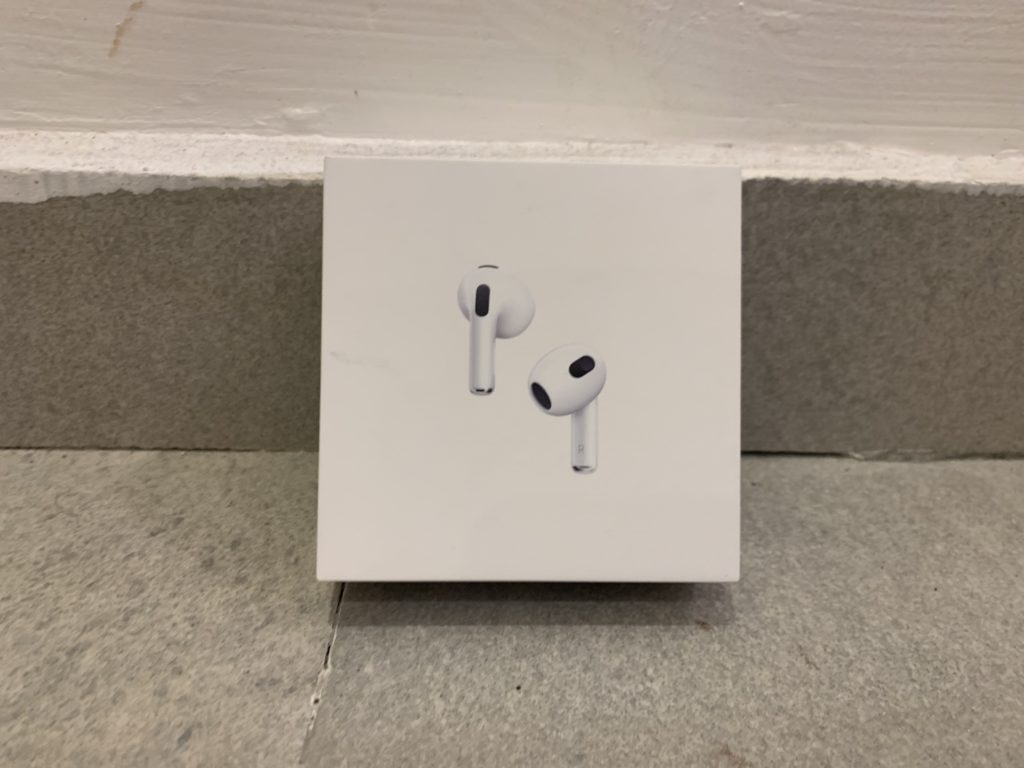 AirPods 3  Unboxing and First Impressions - 73