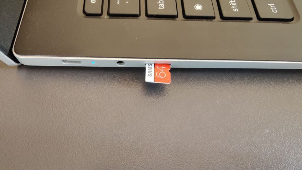 how-to-install-micro-sd-card-on-your-chromebook-dignited