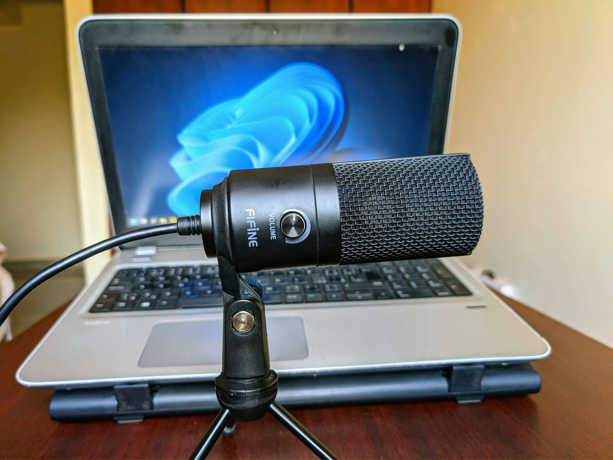 Fifine K669B USB Condenser Microphone Review: Fine, Oh So Fine! - Dignited