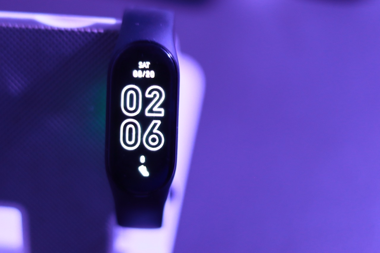Xiaomi Mi Band 7 rumored to carry larger screen and a bigger