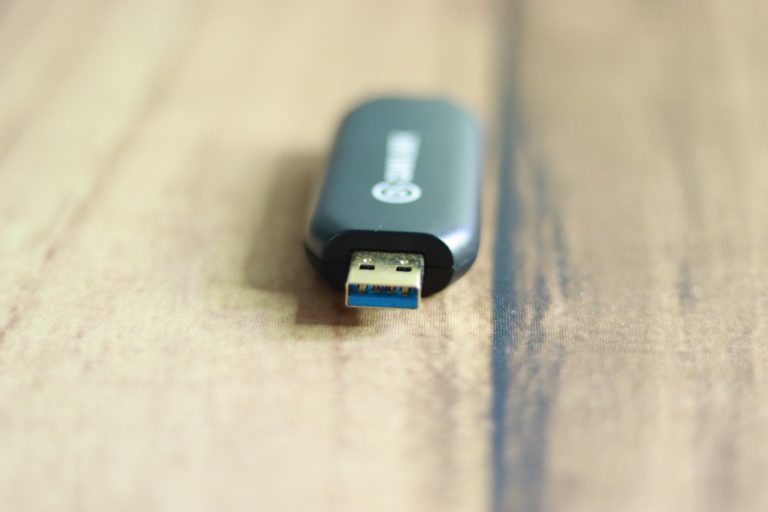 Elgato Camlink 4K review: A high quality USB Video capture card for ...